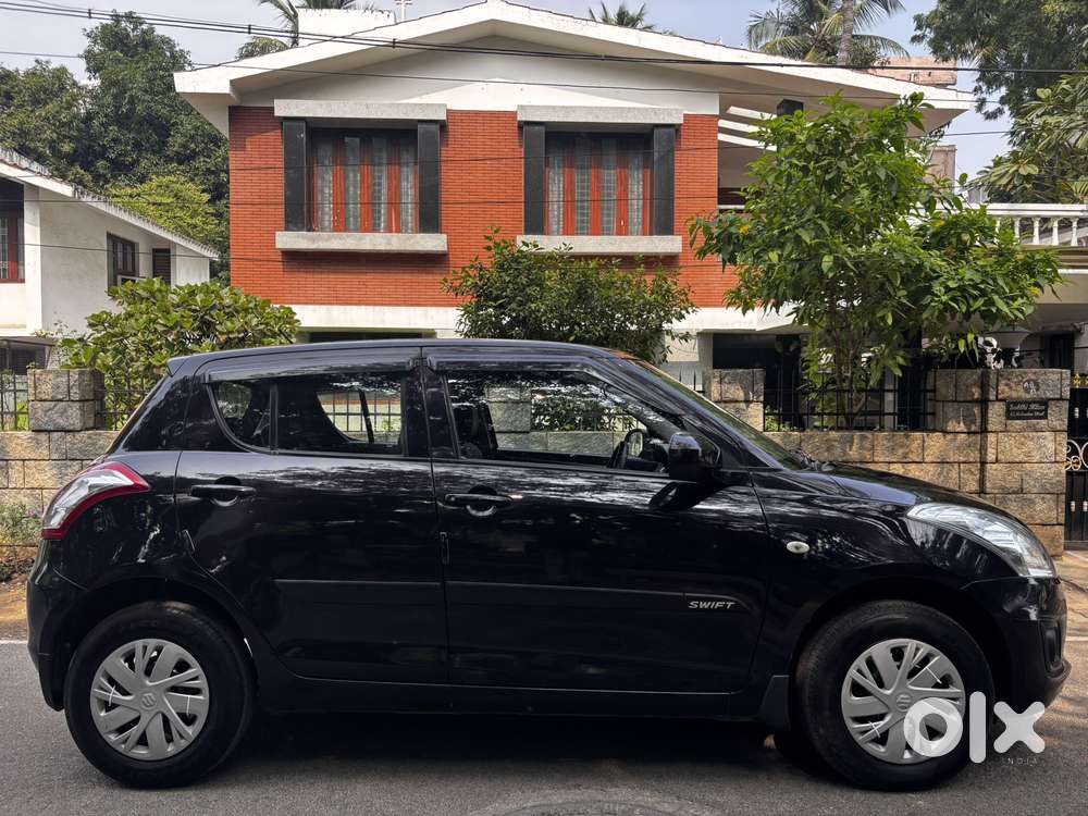 Maruti Suzuki Swift Lxi Optional-o, 2017, Petrol