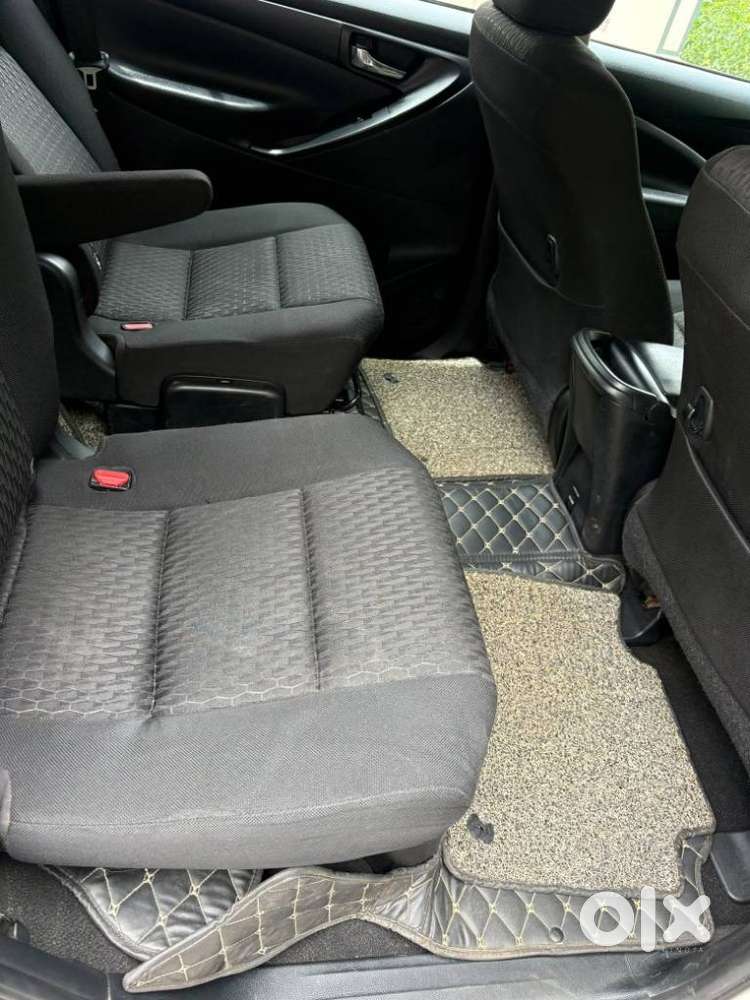 Toyota Innova Crysta 2.4 G Mt, 2017, Diesel