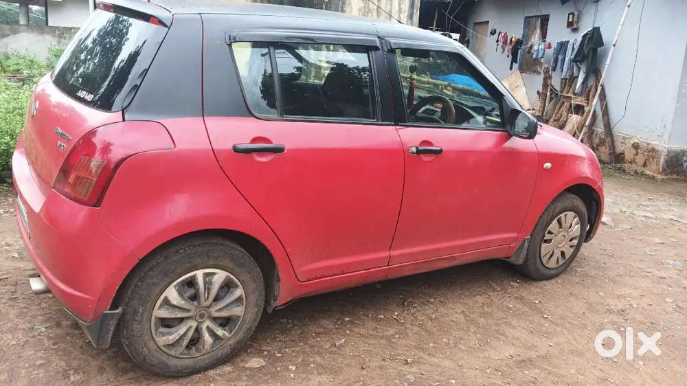 Maruti Suzuki Swift 2005 Petrol