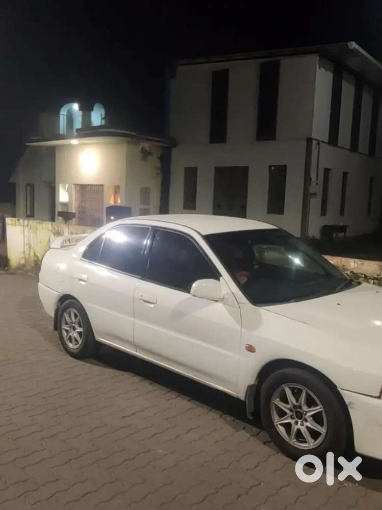 Mitsubishi Lancer 2003