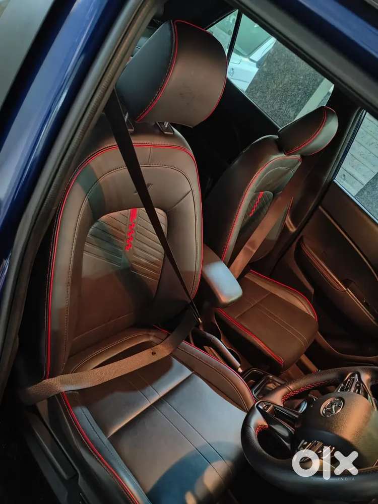 Hyundai Venue N Line N8 2024 Petrol 7500 Km Driven Manual Transmission