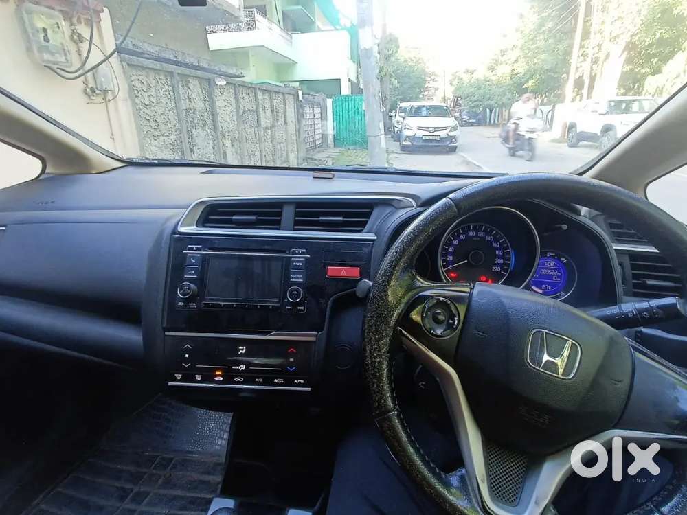 Honda Jazz 2016 Diesel 90000 Km Driven
