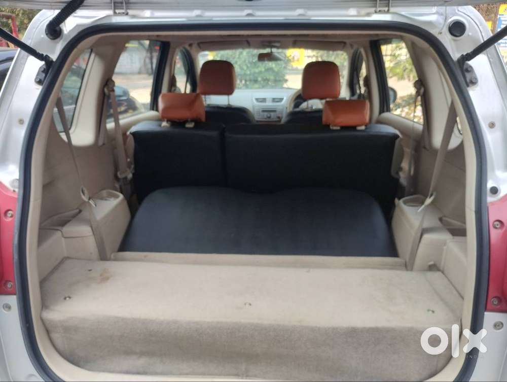 Maruti Ertiga Cng Petrol 7 Seater