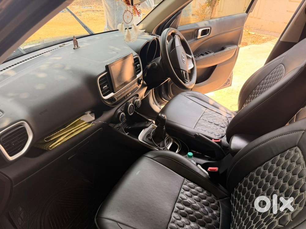 Hyundai Venue 2021 Petrol Well Maintained
