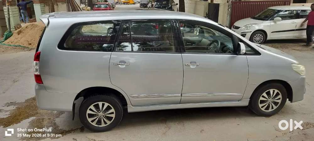 Toyota Innova 2.5 7 Seater 2015