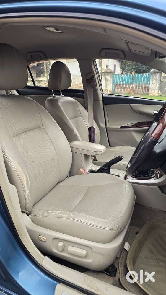 Toyota Corolla Altis 1.8g Limited, 2011, Petrol