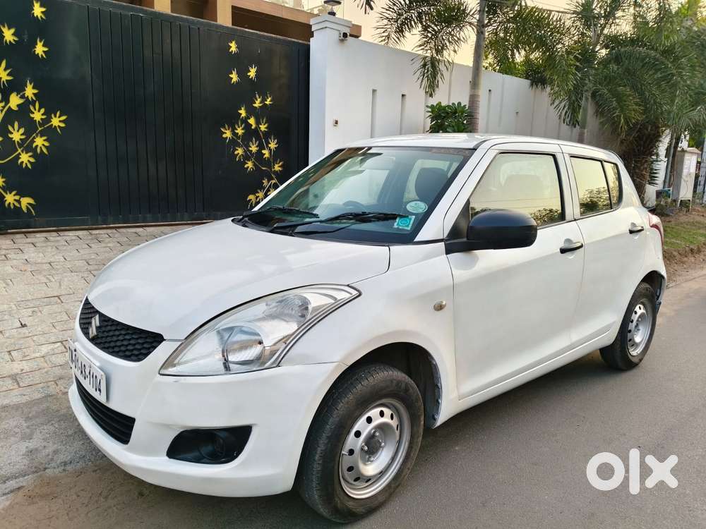 Maruti Suzuki Swift 2011-2014 Lxi, 2012, Petrol