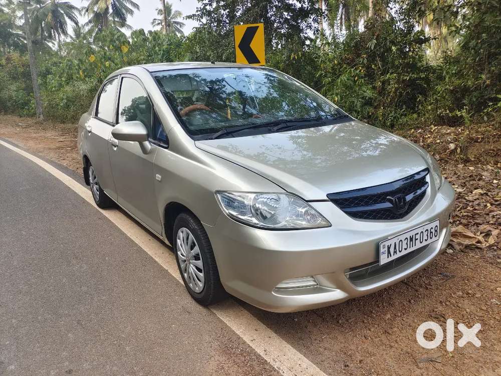 Honda City Zx 2006 Petrol Well Maintained