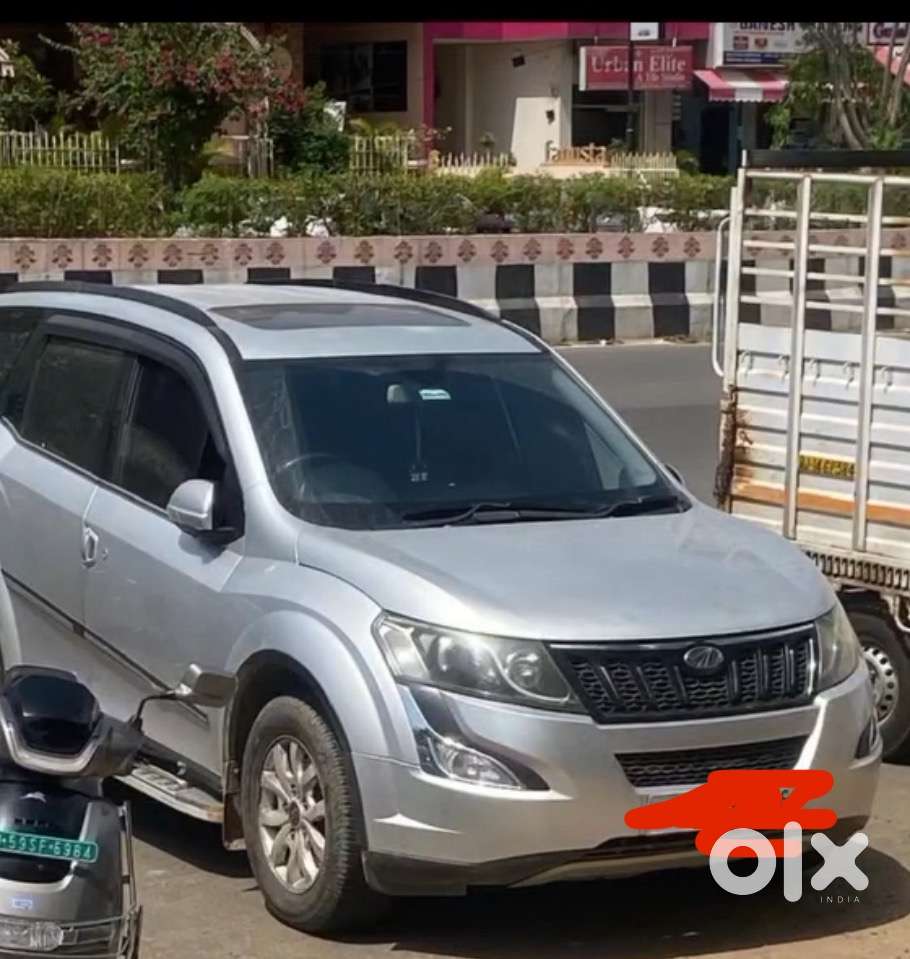 Vip Number Mahindra Xuv500 At 2017 Diesel Well Maintained