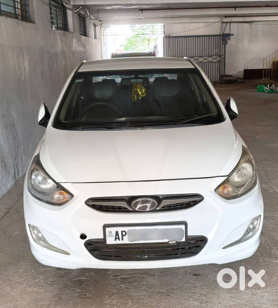 Verna Fluidic Diesel Hyundai - 2011