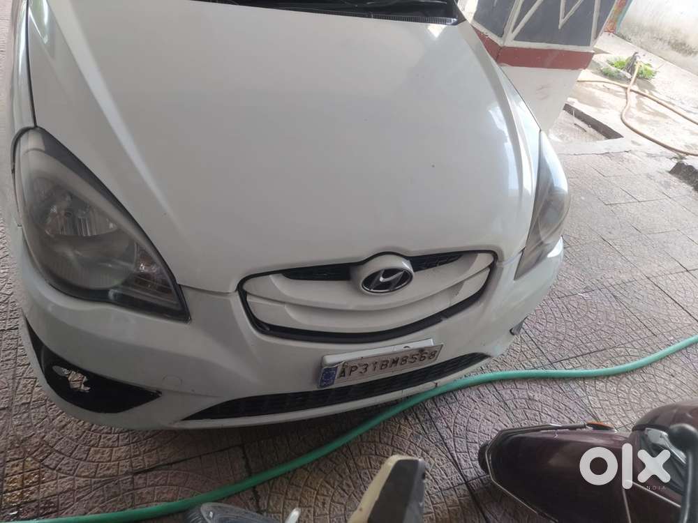 Hyundai Verna 2011 Diesel 105000 Km Driven