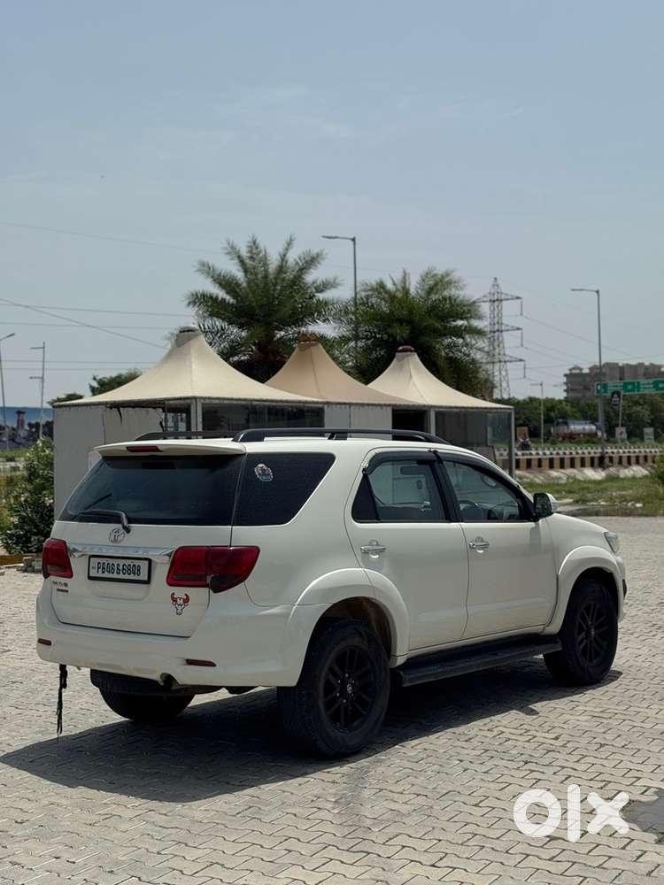 Toyota Fortuner Diesel 2013