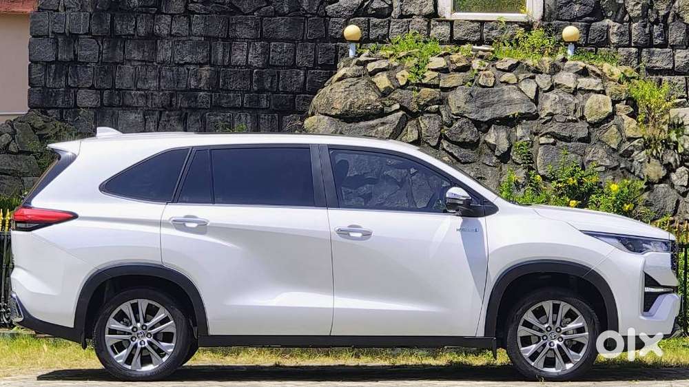 Toyota Innova Hycross Zx(o), 2024, Petrol