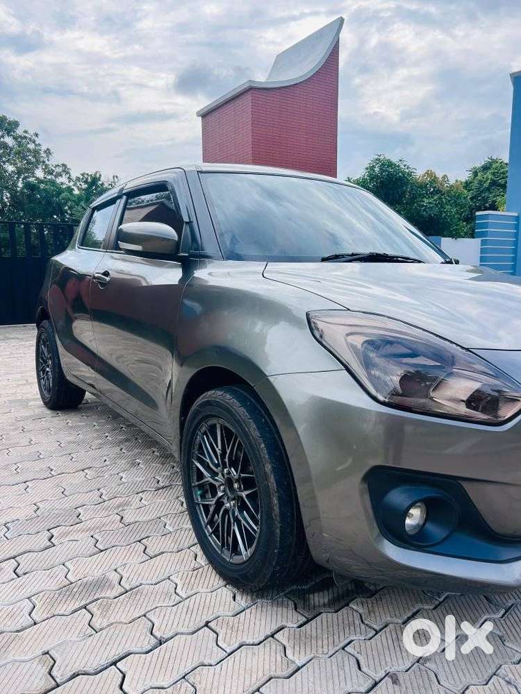 Maruti Suzuki Swift Vxi + Manual, 2020, Petrol
