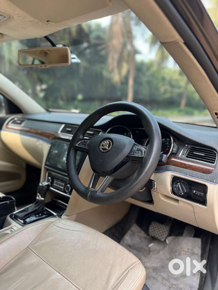 Skoda Superb L&k 2.0 Tdi At, 2015, Diesel