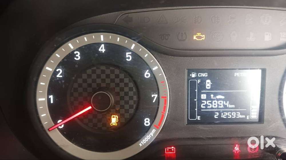 Hyundai Aura 2022 Cng