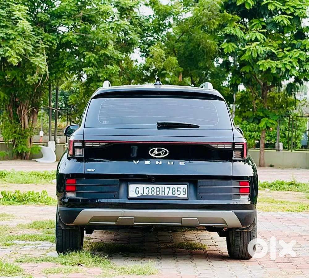 Hyundai Venue Sx (o) Mt 1.5 Diesel, 2024, Diesel