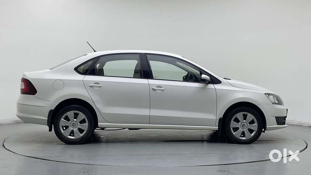 Skoda Rapid 1.0 Rider Plus Tsi, 2021, Petrol