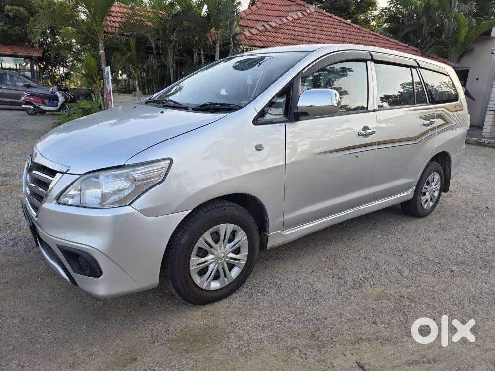 Toyota Innova 2.5 G (diesel) 8 Seater, 2012, Diesel