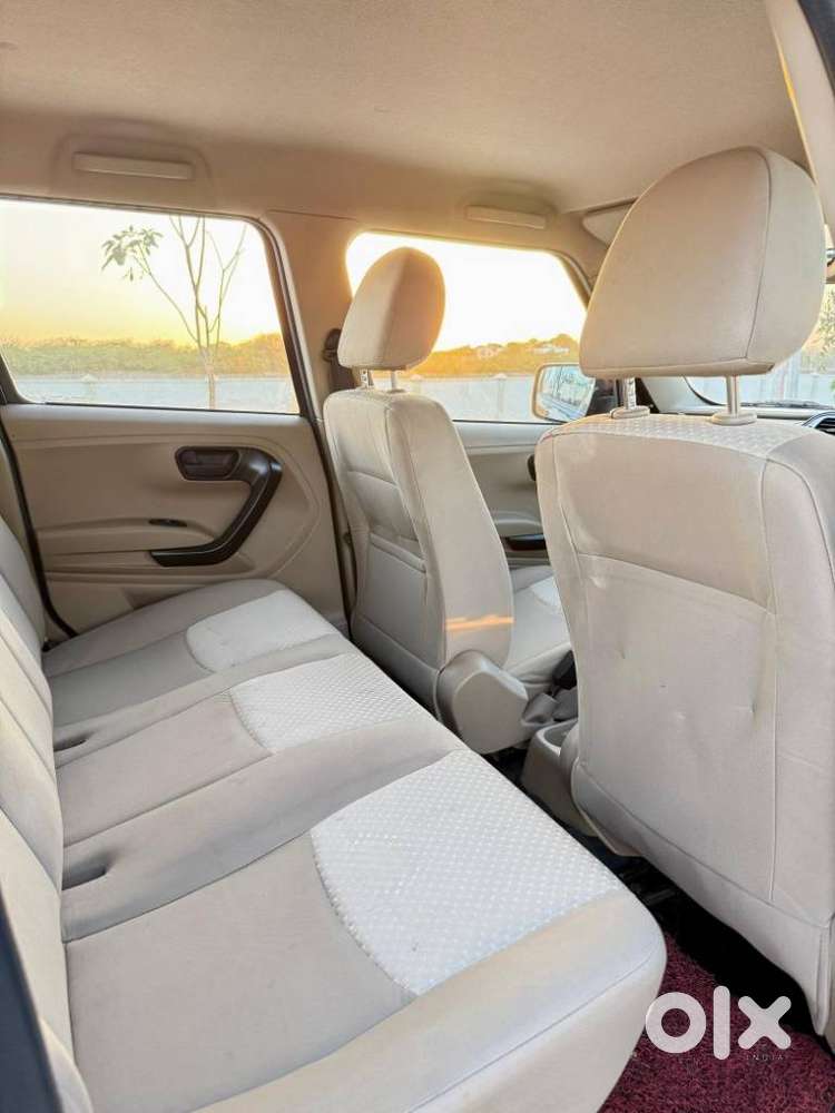 Mahindra Bolero Neo N8, 2023, Diesel