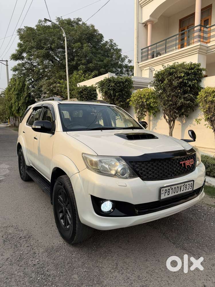 Toyota Fortuner 2011-2016 4x2 At, 2013, Diesel