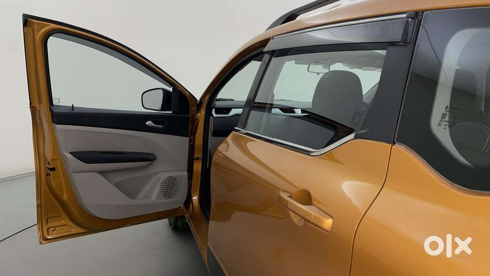 Renault Triber Rxz Easy-r Amt, 2022, Petrol