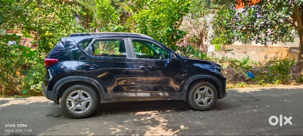 Kia Sonet, Black