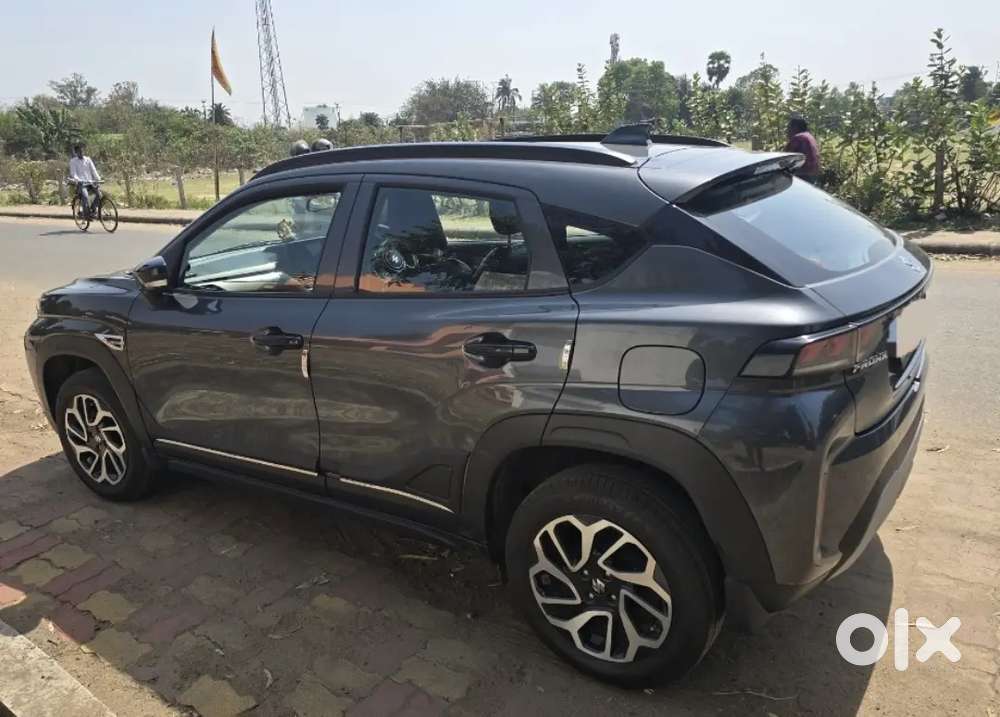 Maruti Suzuki Fronx 2025 Petrol 30500 Km Driven