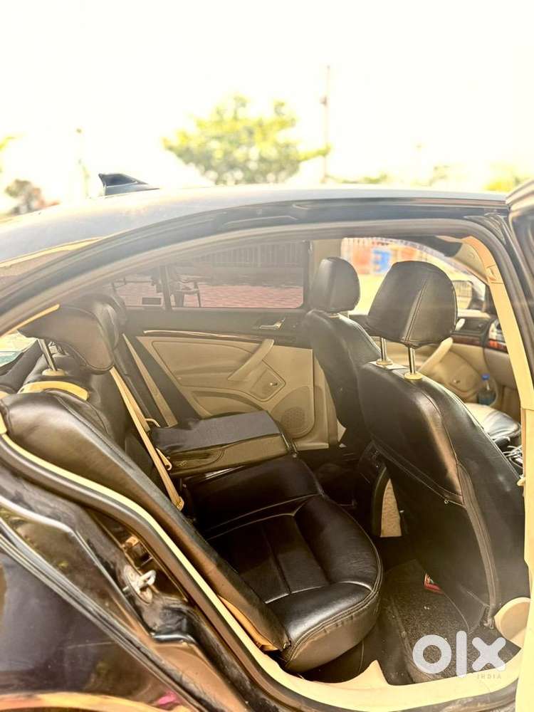 Skoda Laura 2012 Diesel Well Maintained