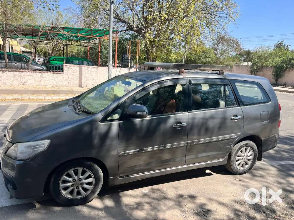 Innova 2.5 V