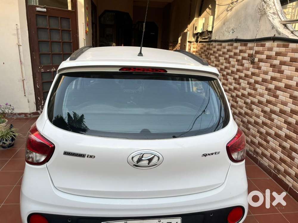 Hyundai Grand I10 Petrol 19000 Km Driven