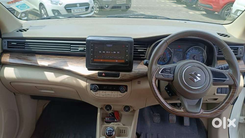 Maruti Suzuki Ertiga Zxi Plus Shvs, 2022, Petrol
