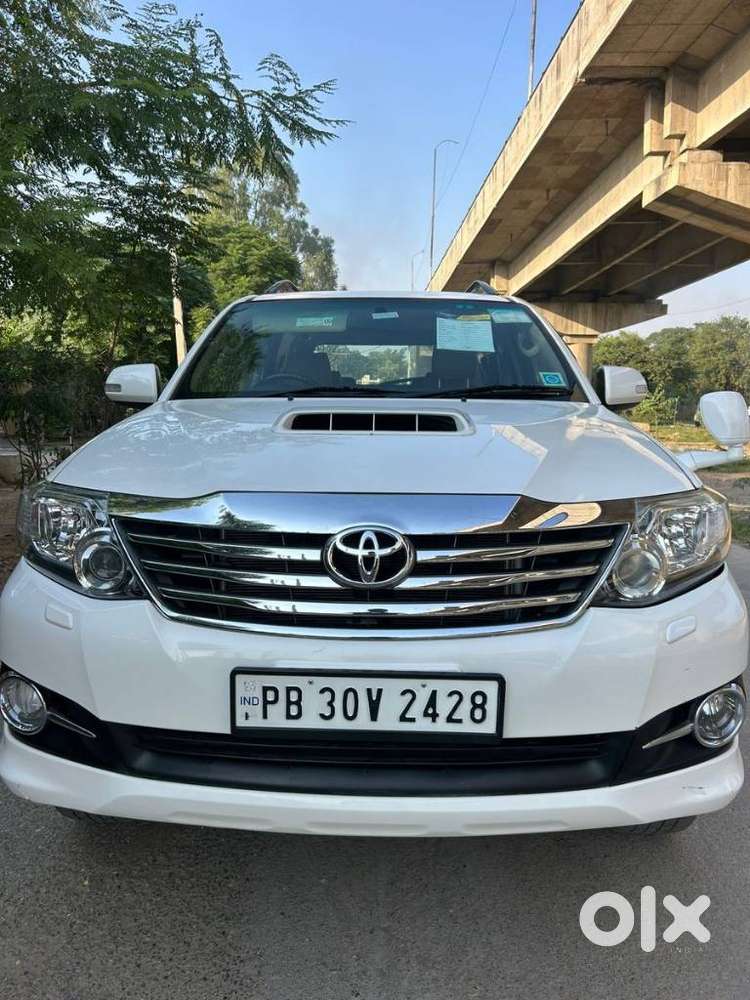 Toyota Fortuner 4x2 At 2.8 Diesel, 2015, Diesel