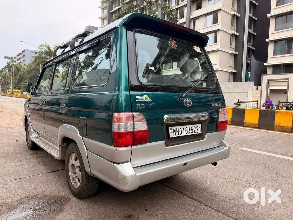 Toyota Qualis Rs E2 Petrol, 2002, Petrol