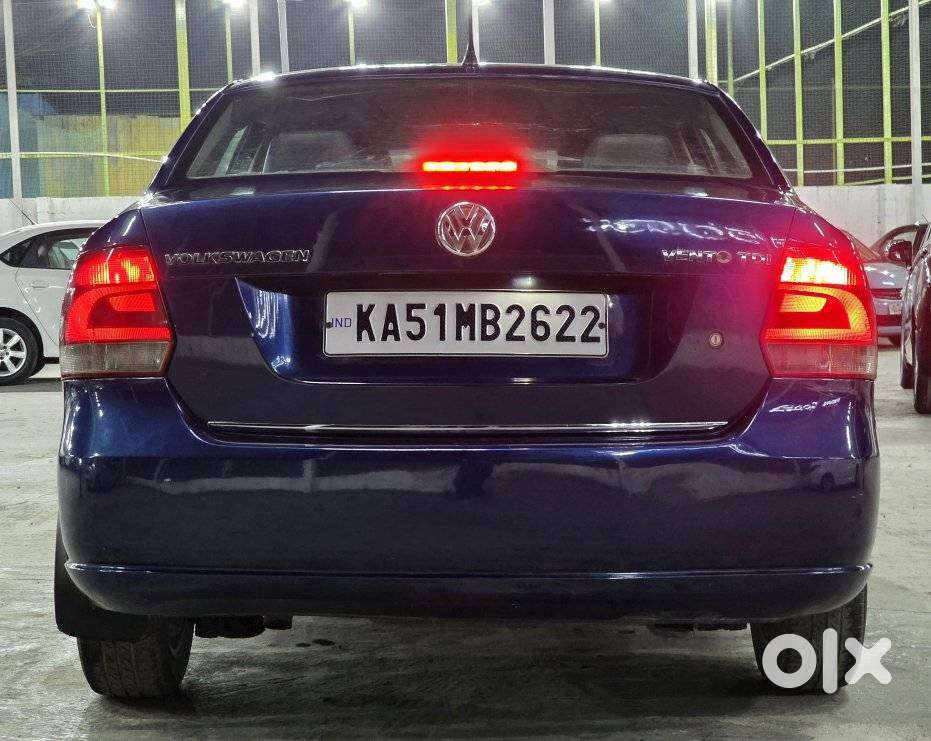 Volkswagen Vento 2010-2013 Petrol Highline, 2011, Diesel