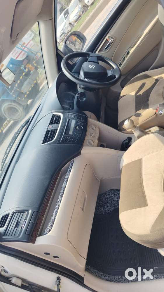 Maruti Suzuki Swift Dzire Vxi Optional, 2013, Petrol