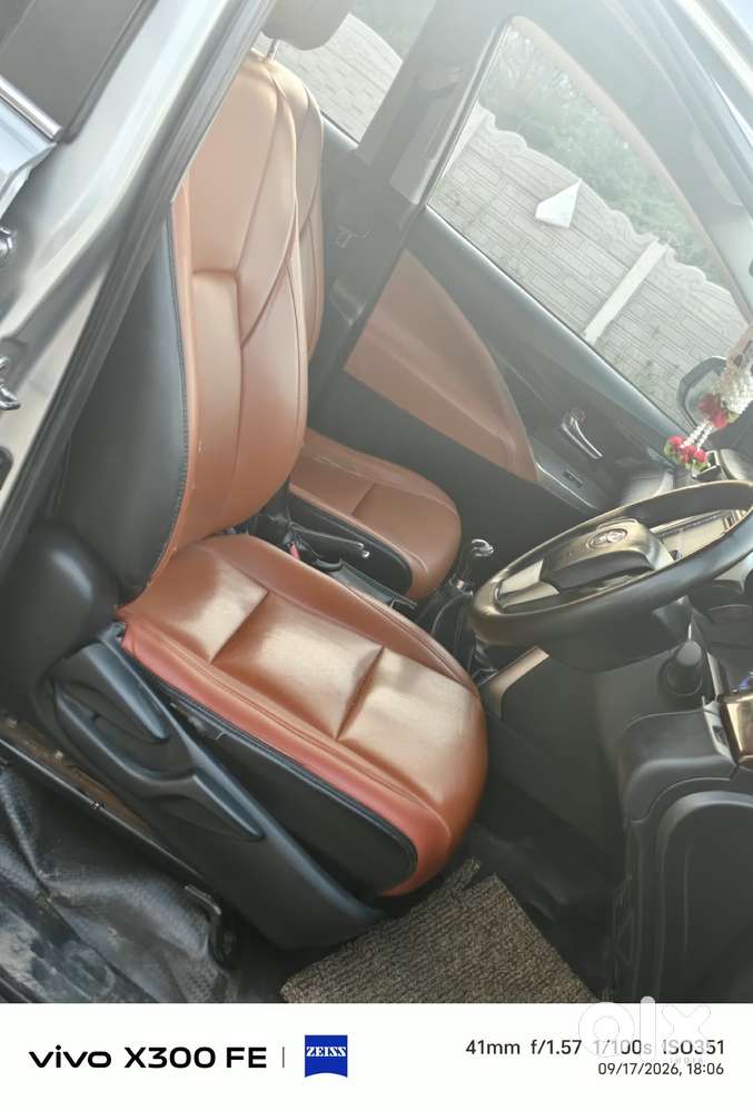 Toyota Innova Crysta [2020-ongoing] 2.4 Vx 8 Str, 2016, Diesel