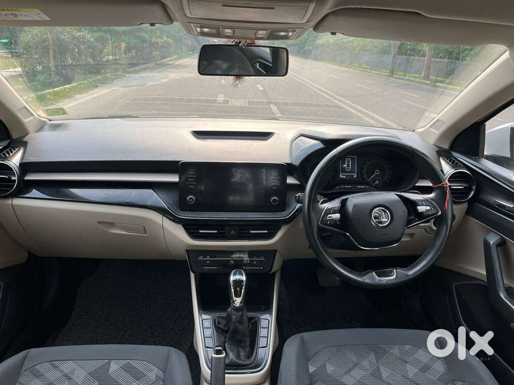 Skoda Slavia 1.0 Ambition Tsi At, 2022, Petrol