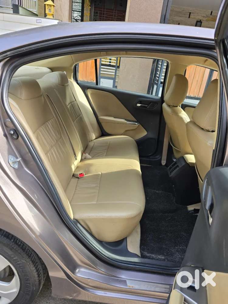 Honda City 1.5 V 4th Gen I-vtec Mt, 2016, Petrol