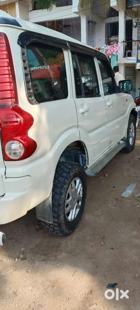 Mahindra Scorpio Diesel 2013 Modal गाड़ी बिल्कुल Full कंडीशन में है