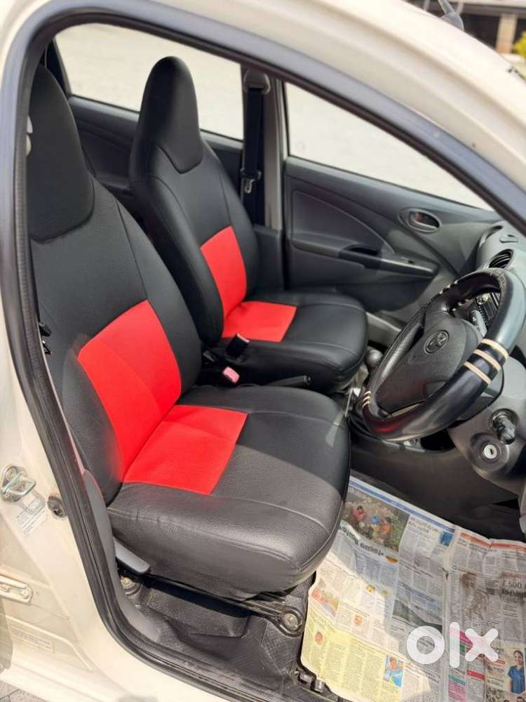 Toyota Etios Liva, 2012, Petrol