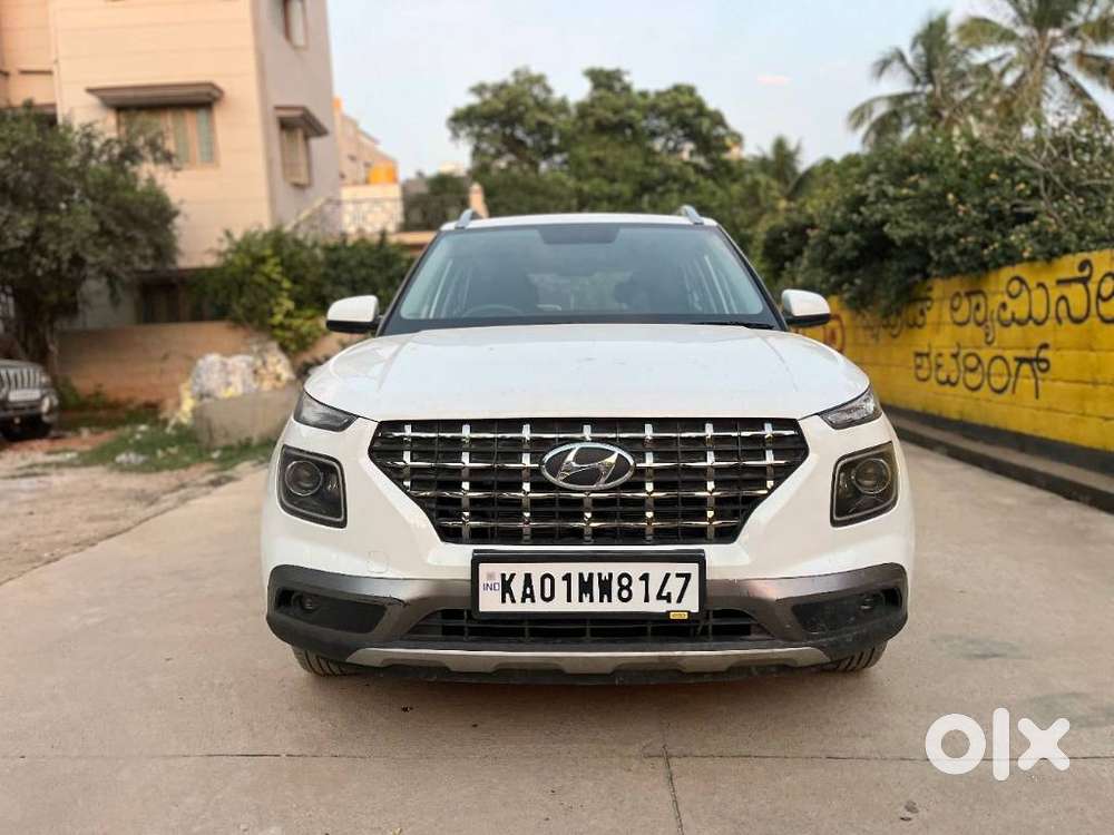 Hyundai Venue 1.2 S Plus, 2022, Petrol