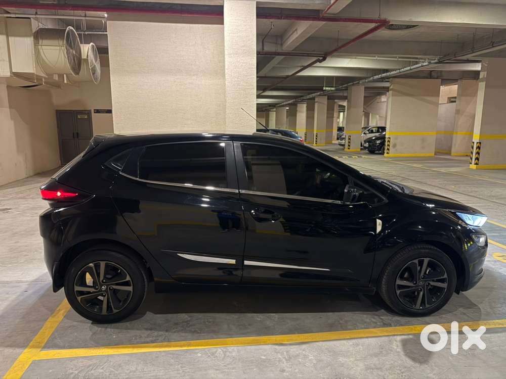 Tata Altroz 2022 Model,petrol Dct Amt Dark Edition
