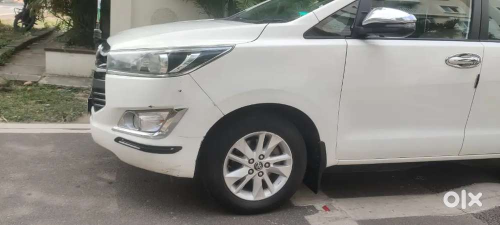 Toyota Innova Crysta 2.4 Mt 2019