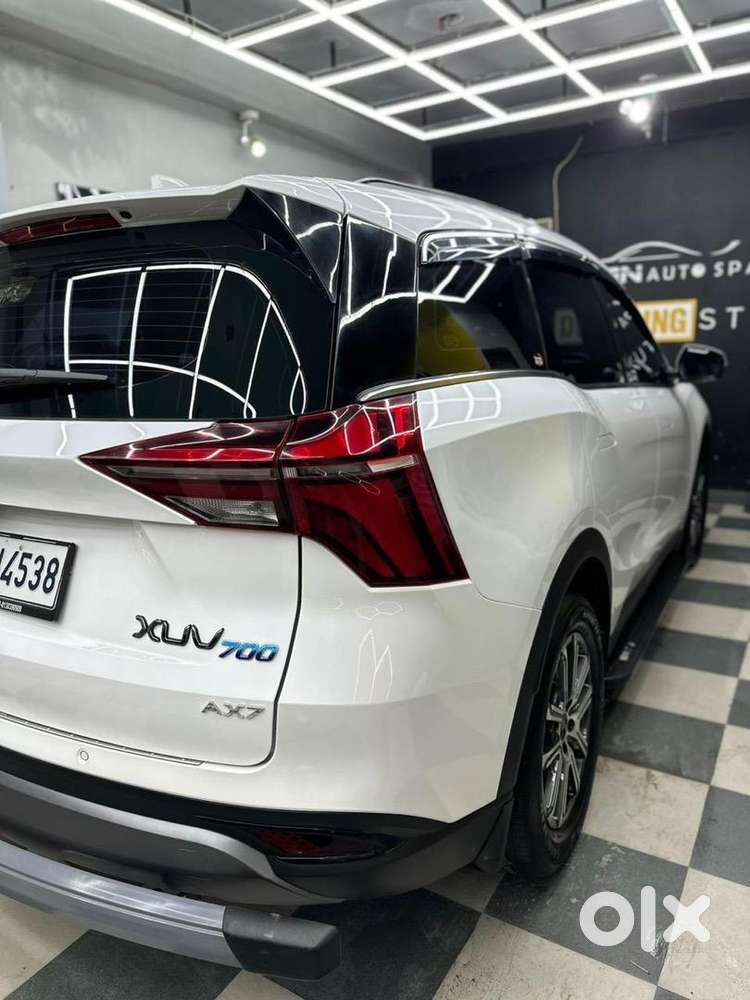 Mahindra Xuv700 2024 Diesel Well Maintained
