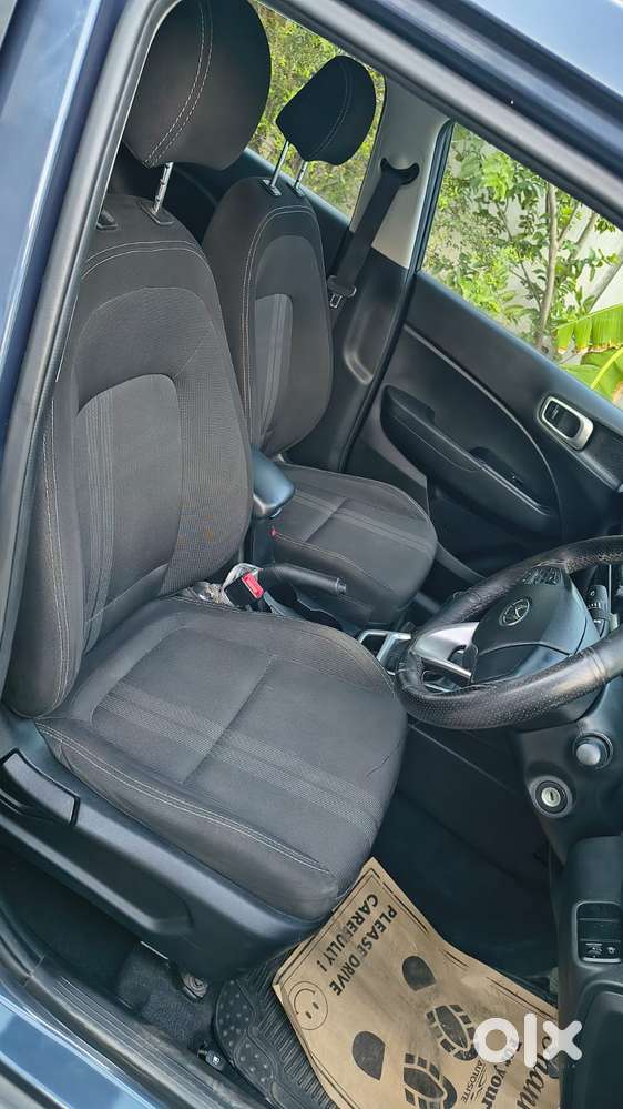 Hyundai Venue 1.2 S (o), 2022, Petrol