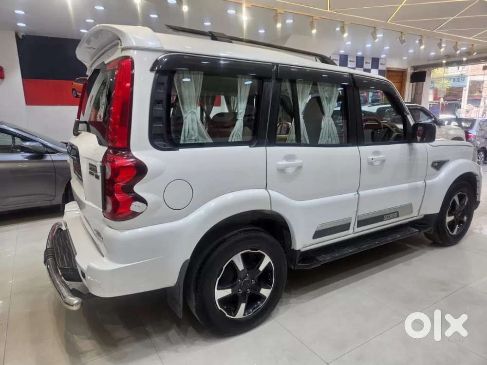 Mahindra Scorpio Classic, 2023, Diesel