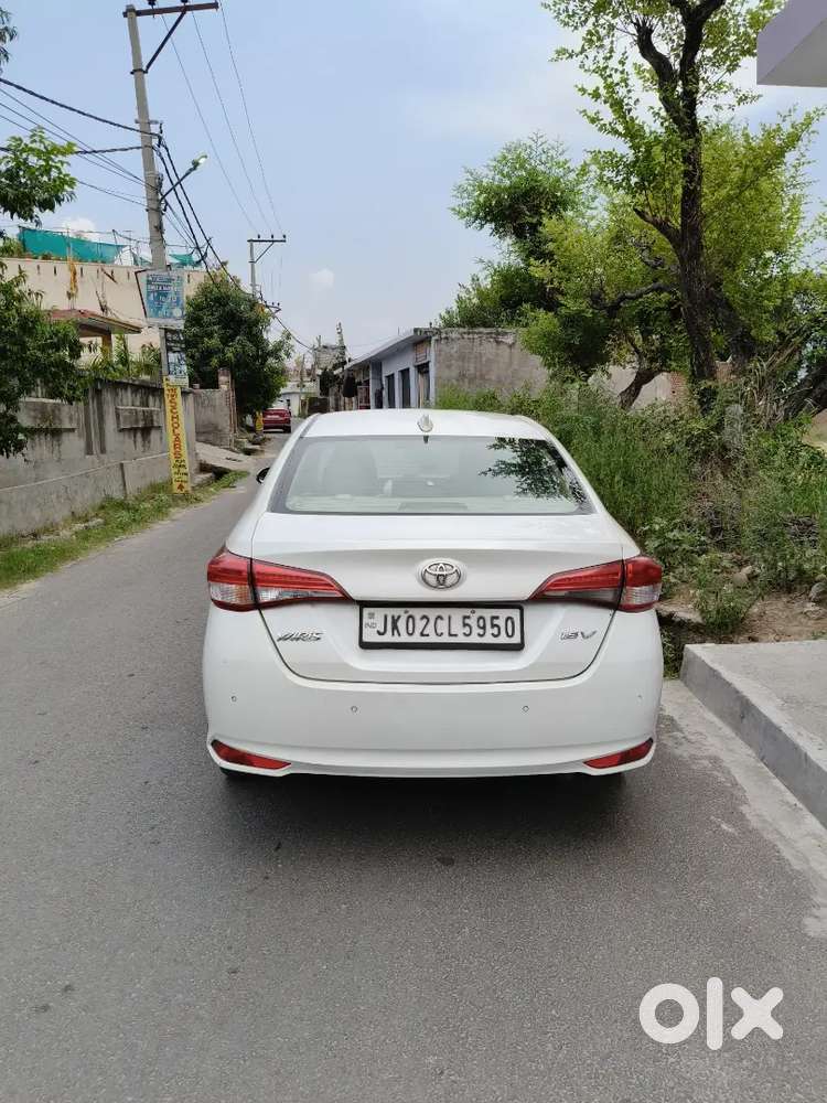 Toyota Yaris 1.5 V 2020 Full Top Model Cvt Automatic Car