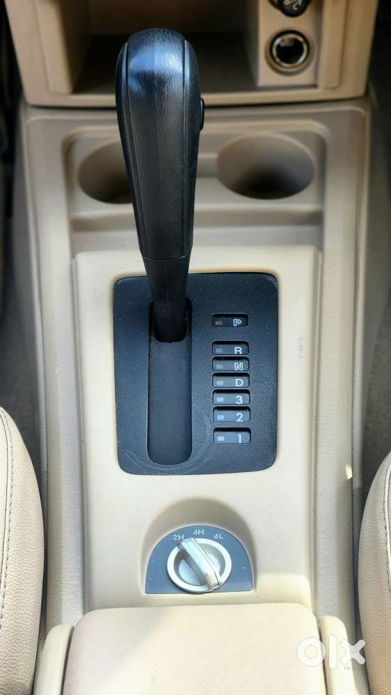 Ford Endeavour 3.2 Titanium At 4x4, 2014, Diesel