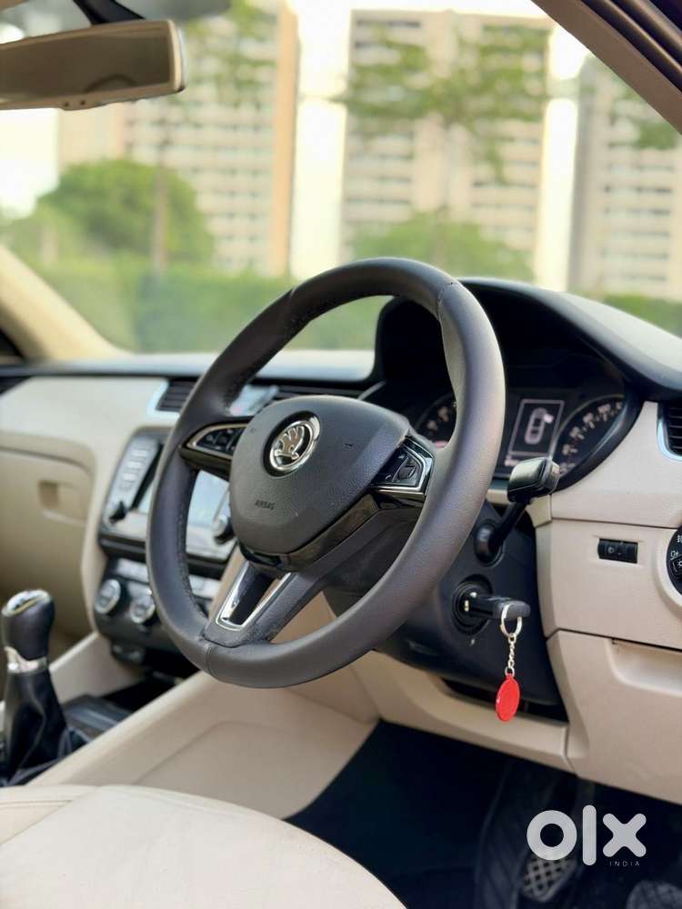 Skoda Octavia 2.0 Tdi Mt Ambition, 2015, Diesel